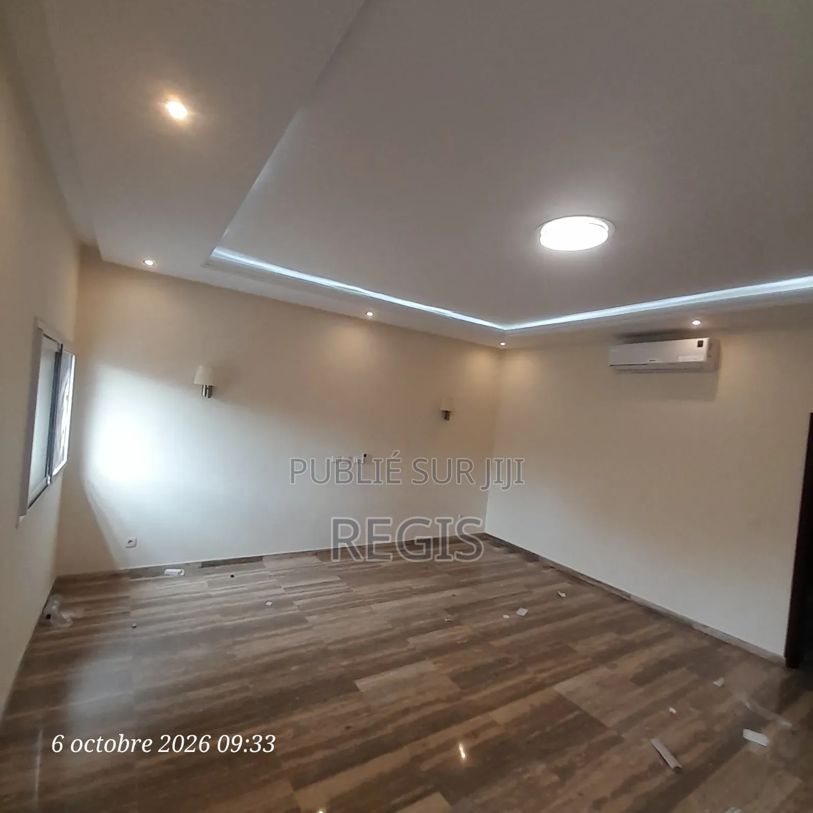 4chbre Duplex dans Regis, Cocody à Louer