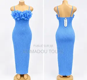 Robe Longue Moulante À Fleurs 3D – Élégante & Tendance