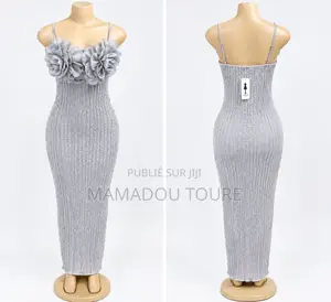 Robe Longue Moulante À Fleurs 3D – Élégante & Tendance