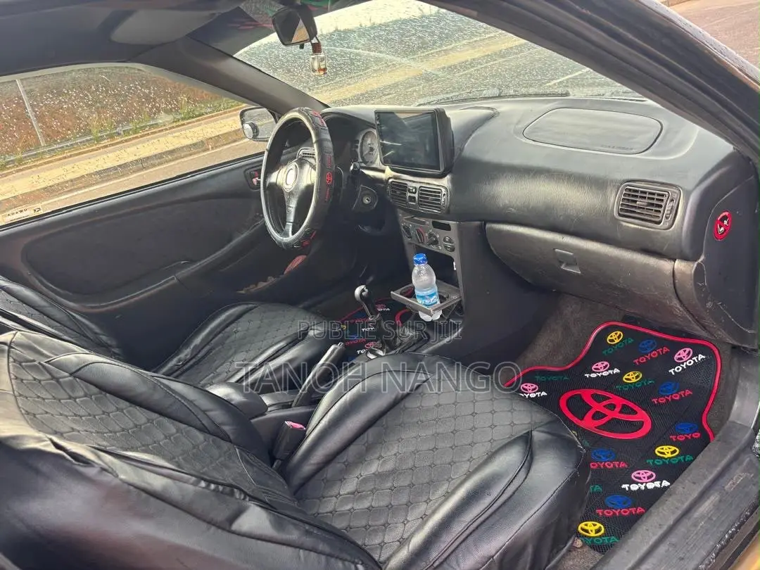 Toyota Corolla 2002 Noir
