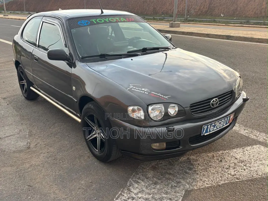 Toyota Corolla 2002 Noir