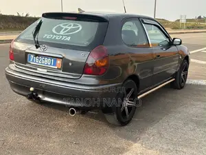 Toyota Corolla 2002 Noir