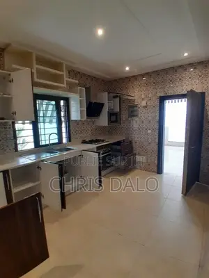 5chbre Duplex dans Mike, Bingerville à Louer