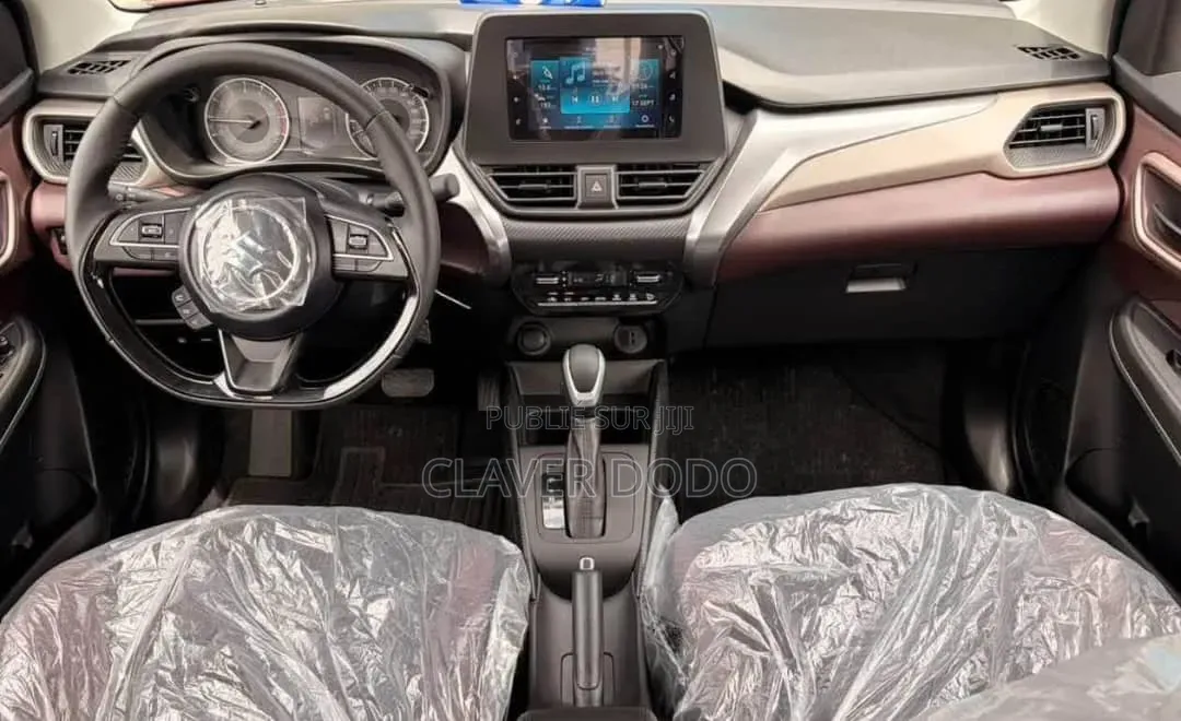 Suzuki Fronx 2025 Rouge