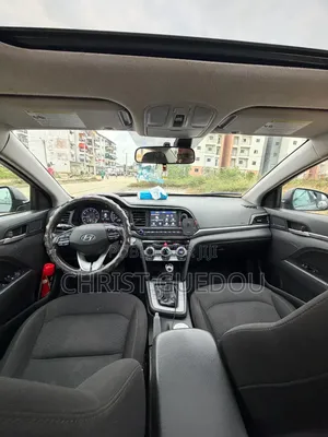 Hyundai Elantra 2020