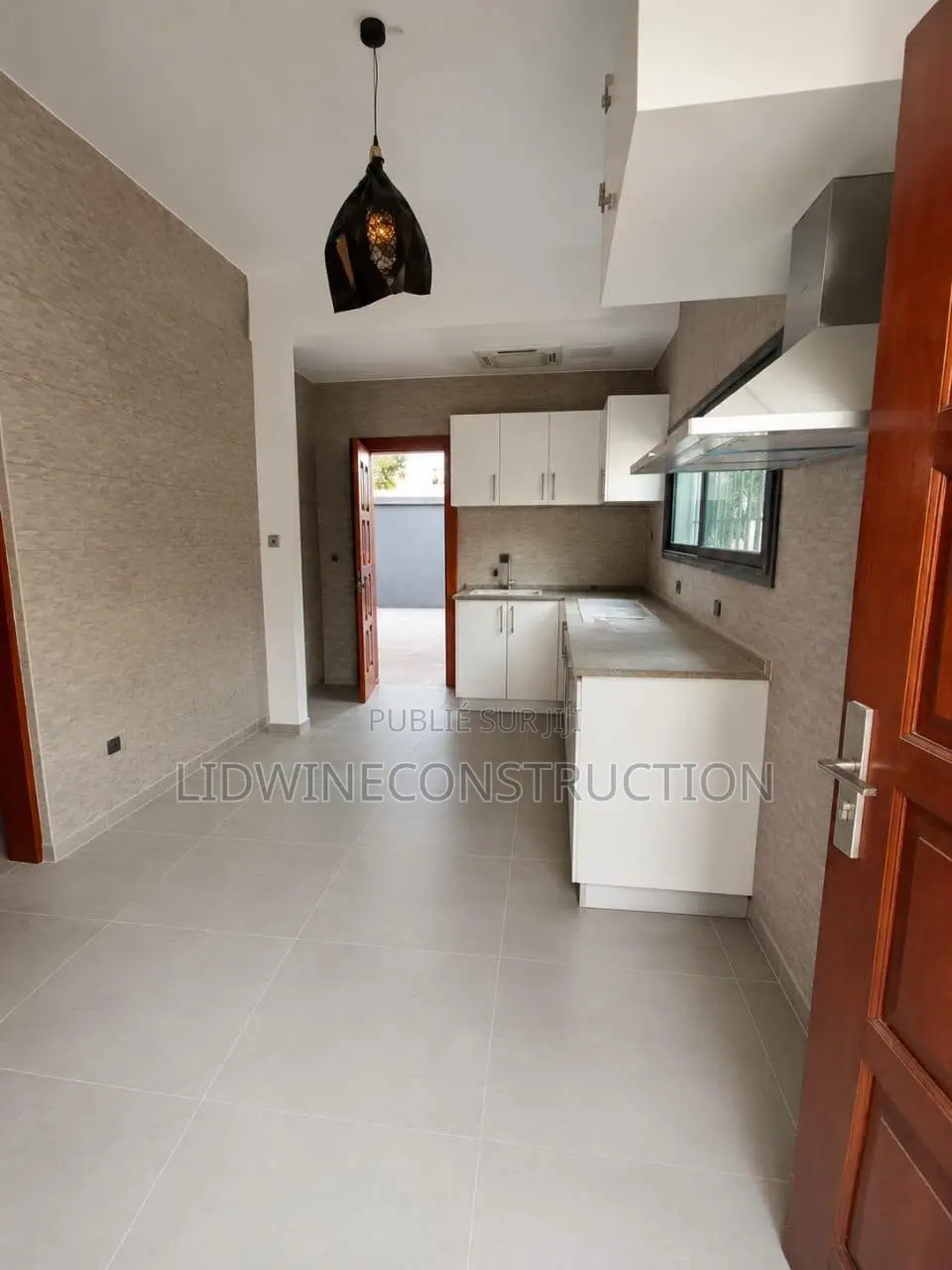 6chbre Duplex dans Cocody à Louer