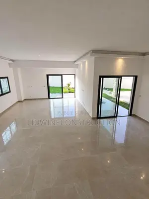 6chbre Duplex dans Cocody à Louer