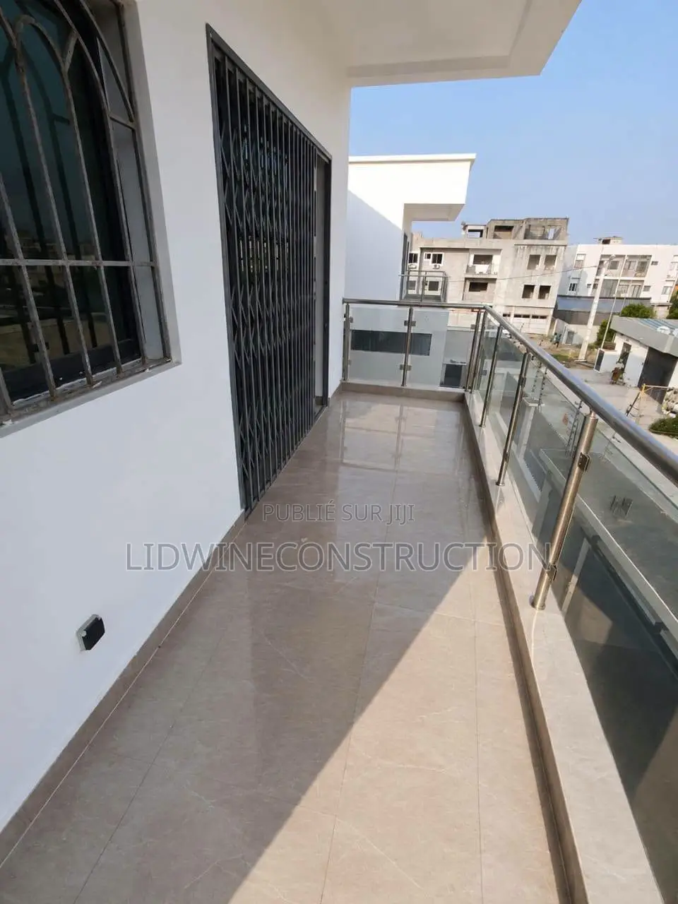 6chbre Duplex dans Cocody à Louer