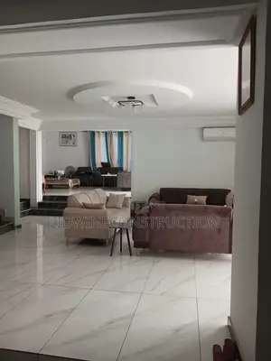 20chbre Duplex dans Le Plateau à Louer