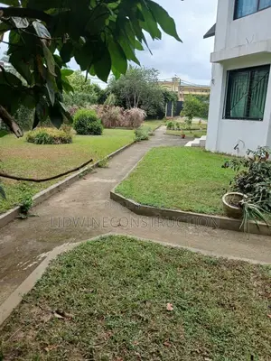 20chbre Duplex dans Le Plateau à Louer