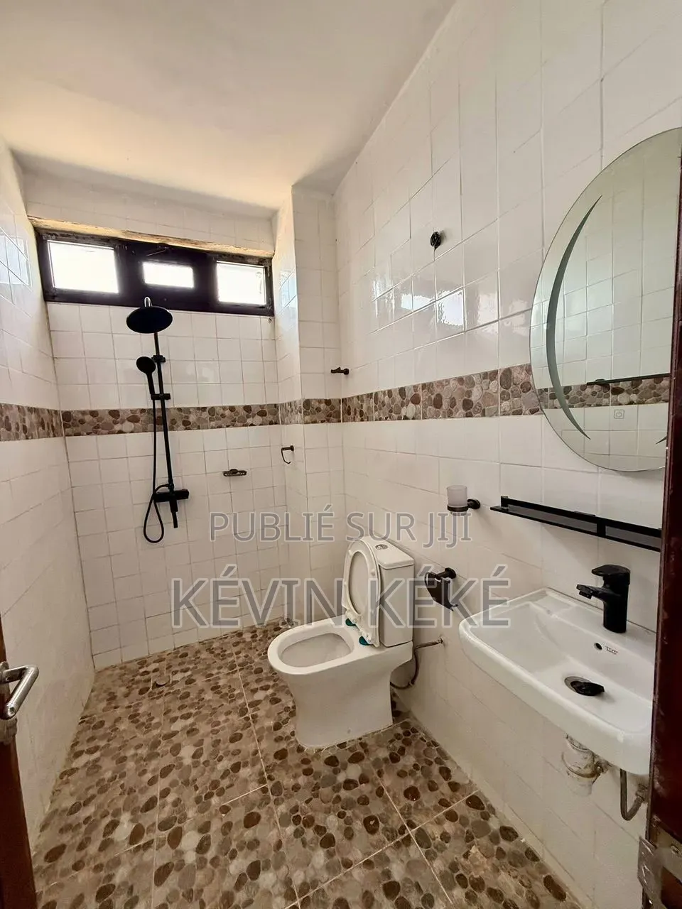 3chbre Appartement dans Grâces Immobilier, Bingerville à Louer