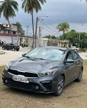 Kia Forte 2020 Gris