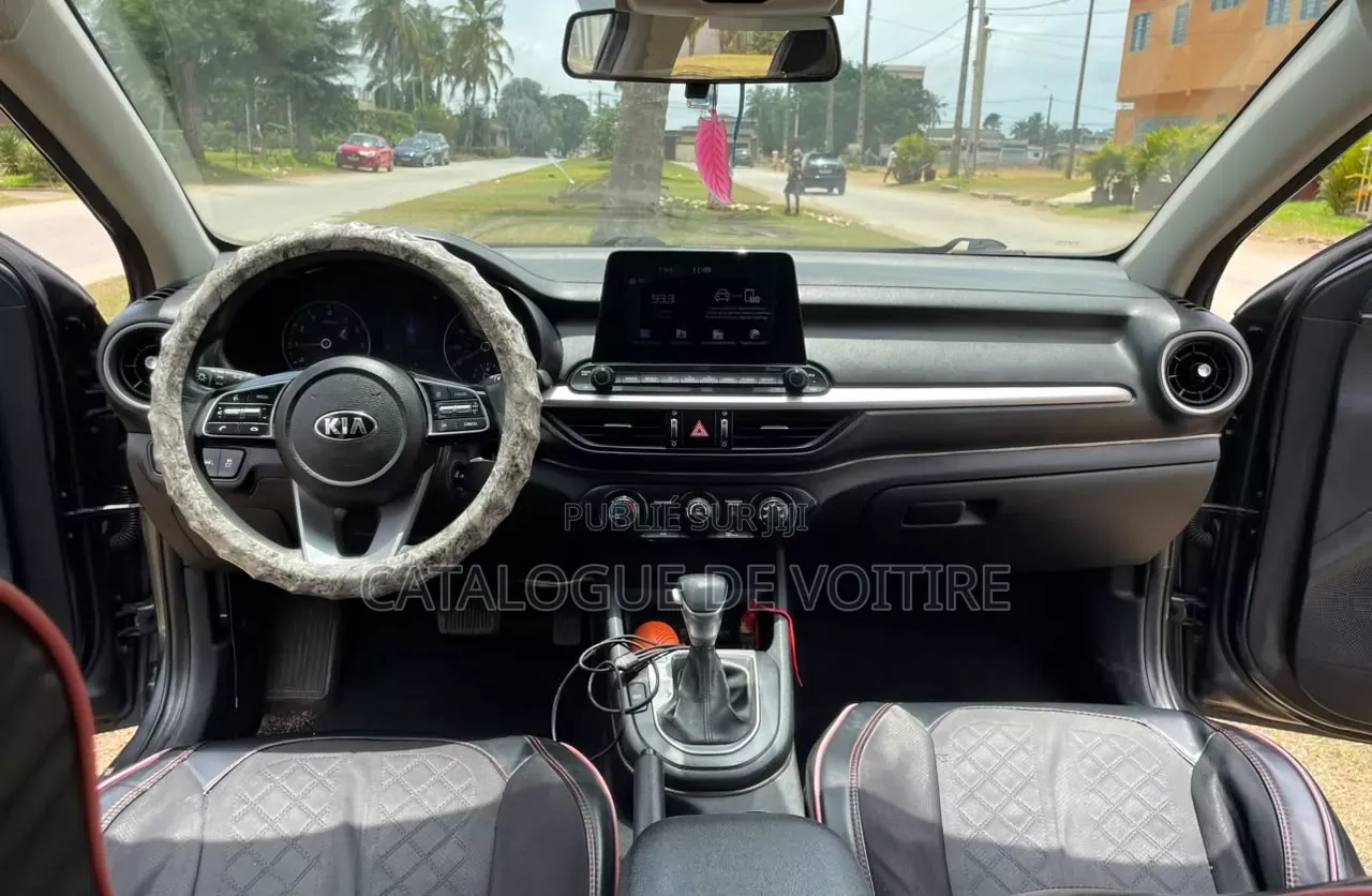 Kia Forte 2020 Gris