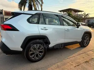 Toyota RAV4 Limited 2025 Blanc