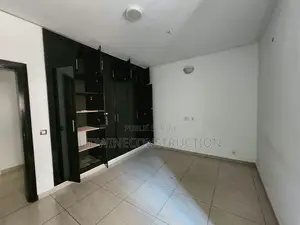 6chbre Duplex dans Cocody à Vendre