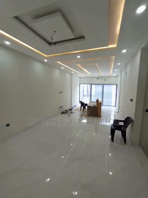 5chbre Duplex dans Bingerville à Louer