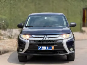 Mitsubishi Outlander 2.0 PHEV AWD 2017 Noir