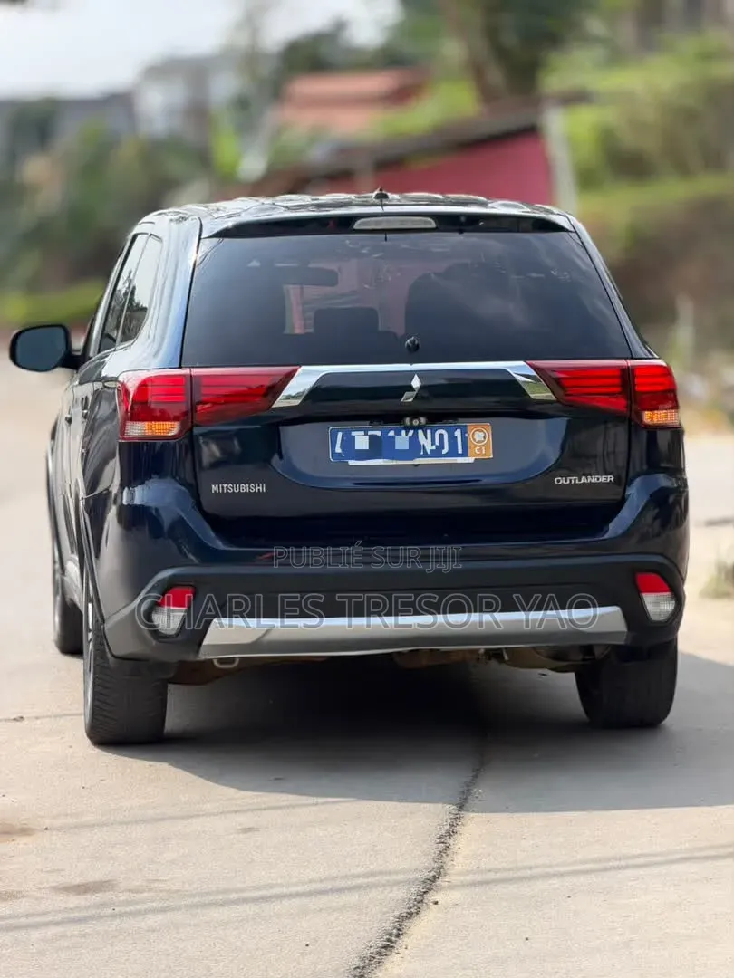 Mitsubishi Outlander 2.0 PHEV AWD 2017 Noir