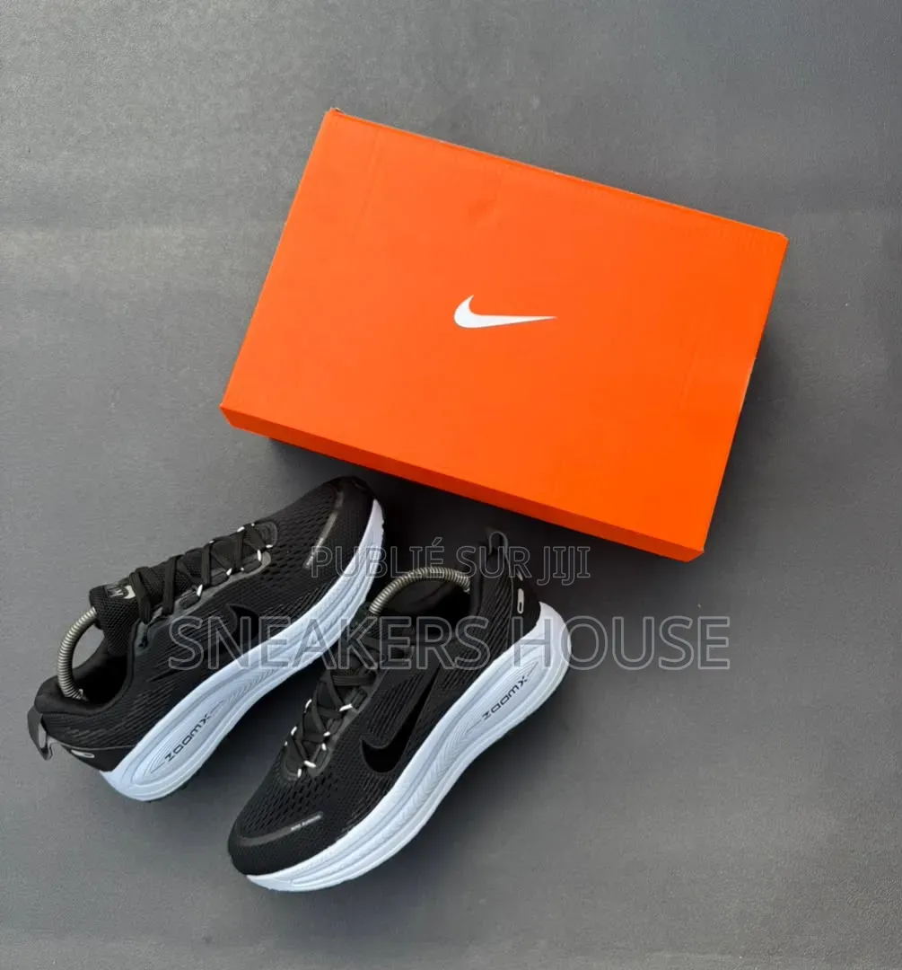 Nike Vomero 18 Zoom