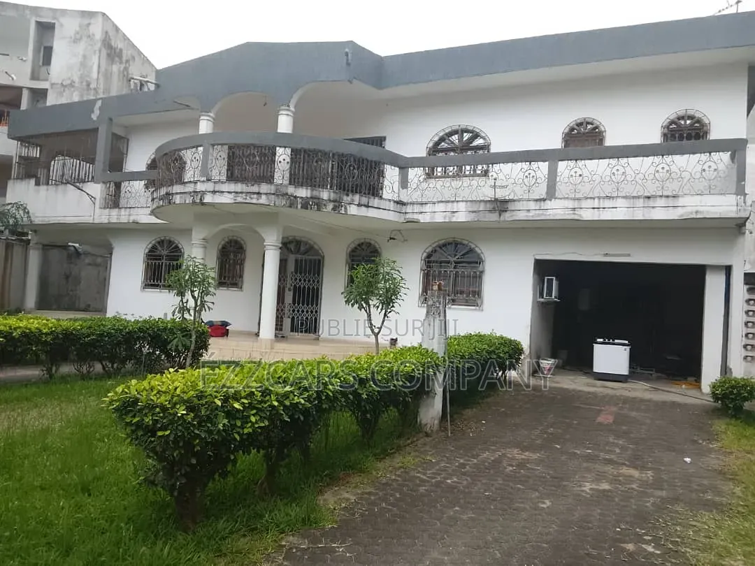 Meublé 7chbre Duplex dans Vente Immobilière, Cocody à Vendre