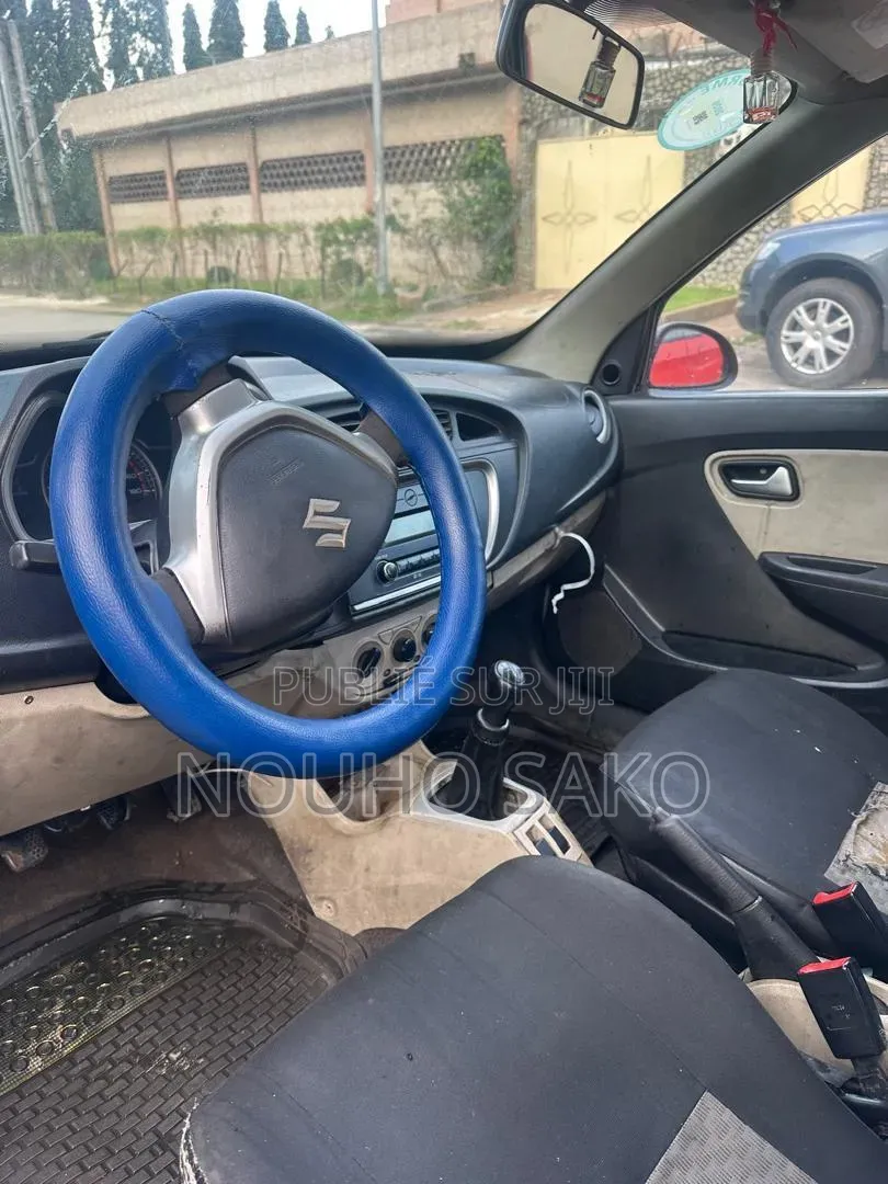 Suzuki Alto 2022 Orange