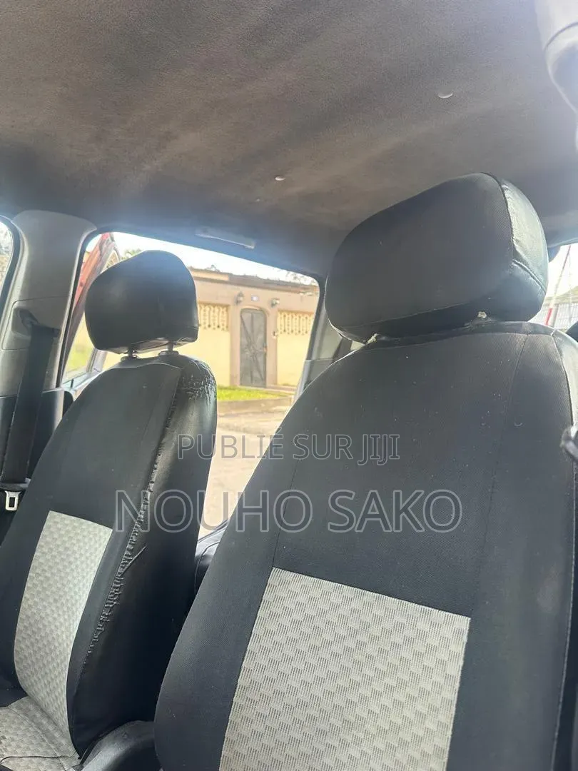 Suzuki Alto 2022 Orange