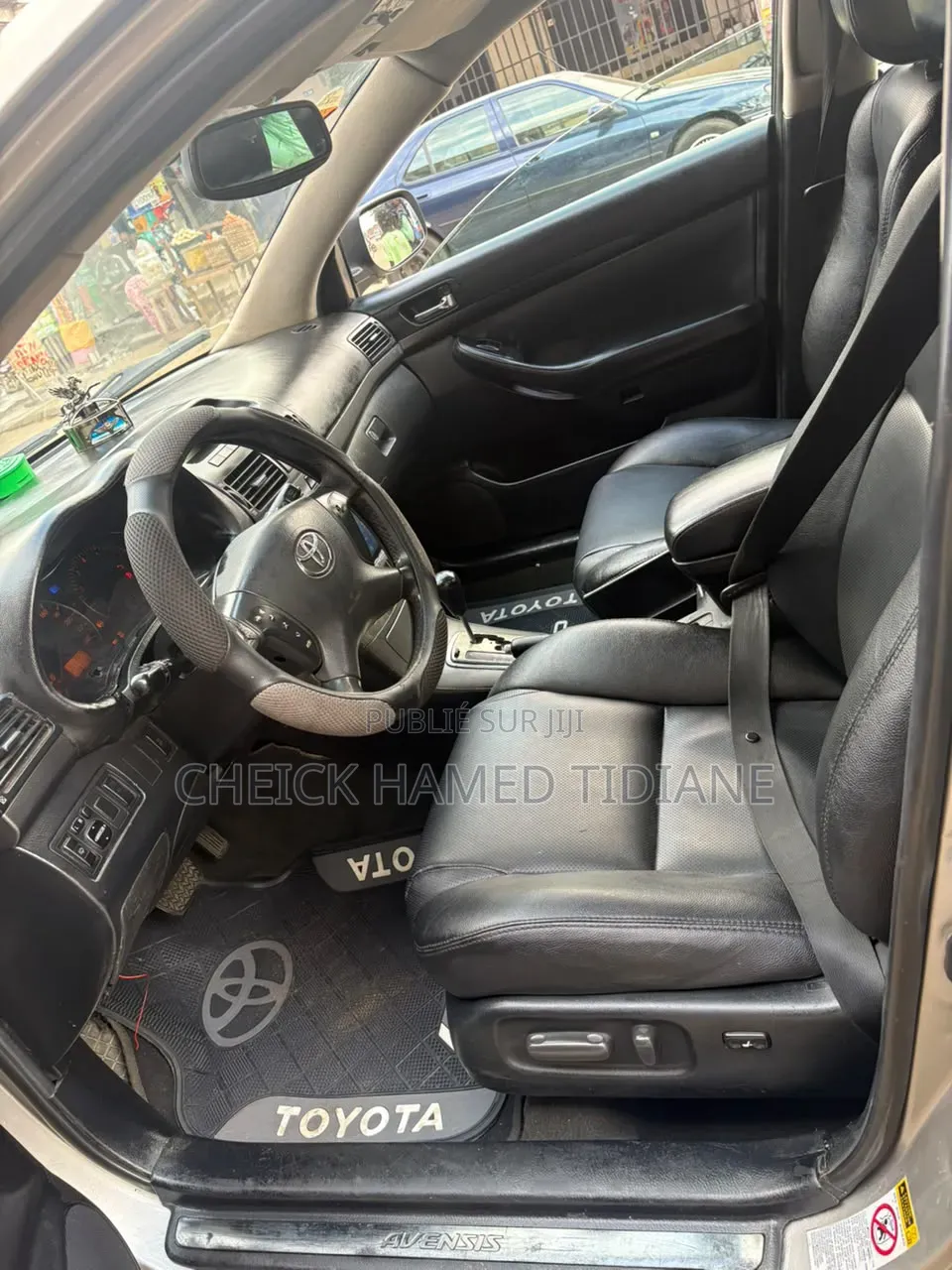 Toyota Avensis 2005 Gris