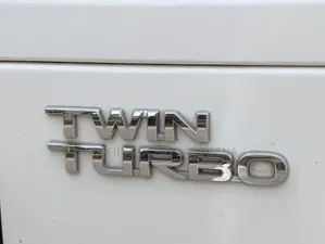 Toyota Land Cruiser 3.5 V6 2022 Blanc