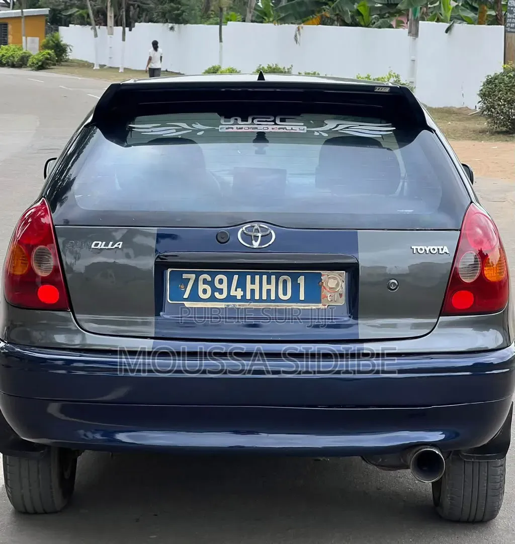 Toyota Corolla 1.4 Sedan 2002 Bleu