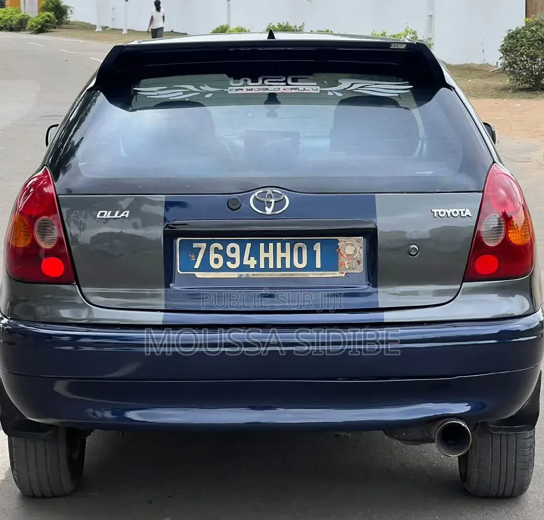 Toyota Corolla 1.4 Sedan 2002 Bleu