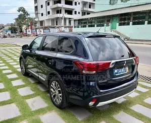 Mitsubishi Outlander 2017 Bleu