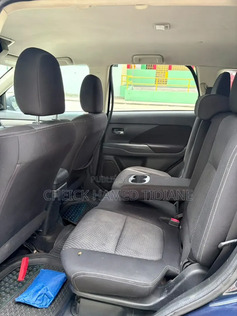 Mitsubishi Outlander 2017 Bleu