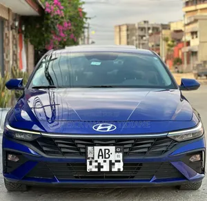 Hyundai Elantra 2025 Bleu