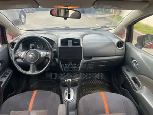 Nissan Versa 2015 Rouge