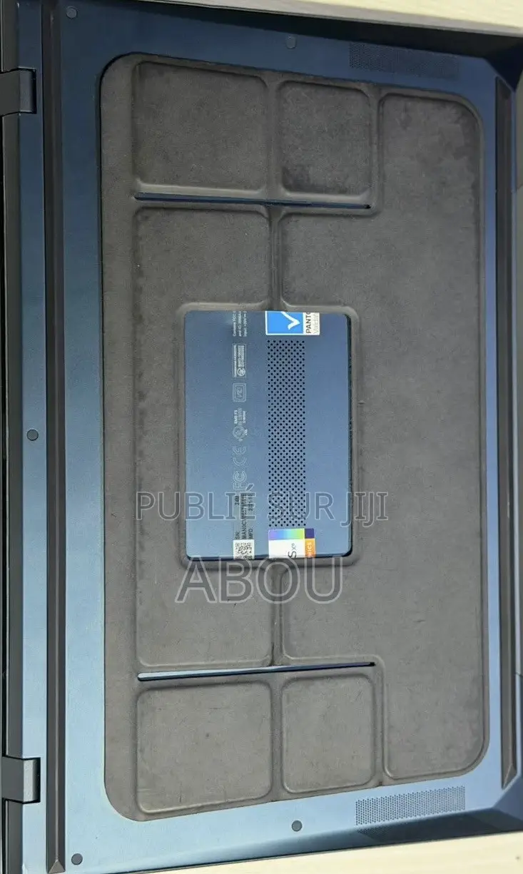 Ordinateur portable Asus Zenbook Duo 32GB Intel Core i7 SSD 1T