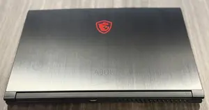 Ordinateur portable MSI 16GB Intel Core i7 SSD 1T