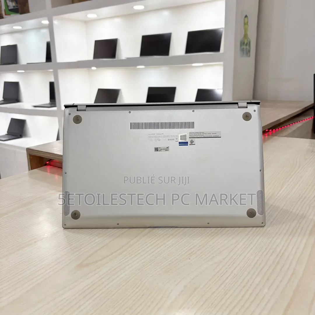 Nouveau Asus Zenbook 15 OLED 16GB Intel Core i5 SSD 256GB