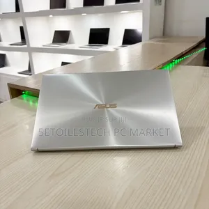 Nouveau Asus Zenbook 15 OLED 16GB Intel Core i5 SSD 256GB