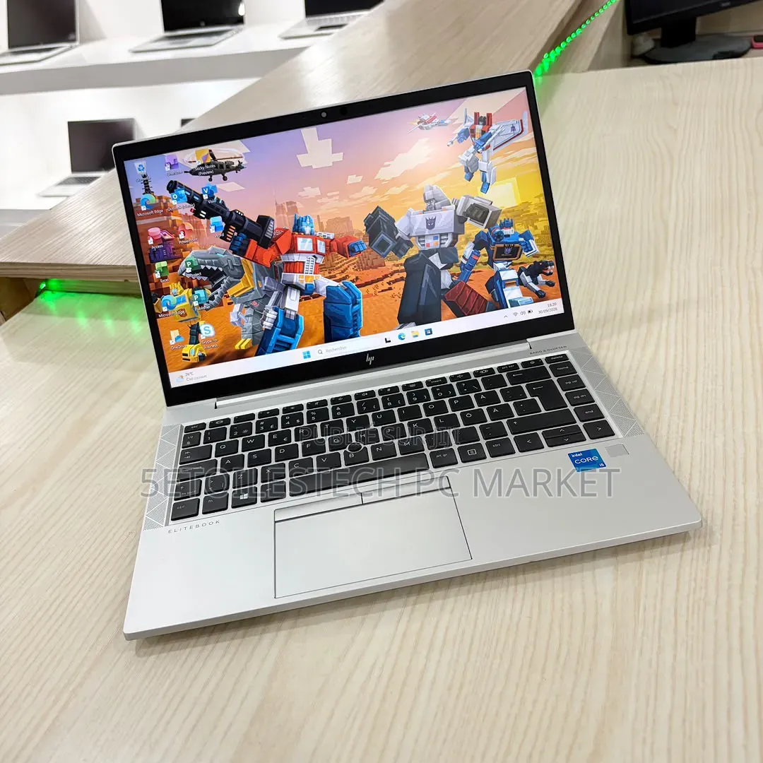 Nouveau HP EliteBook 840 G8 8GB Intel Core i5 SSD 256GB