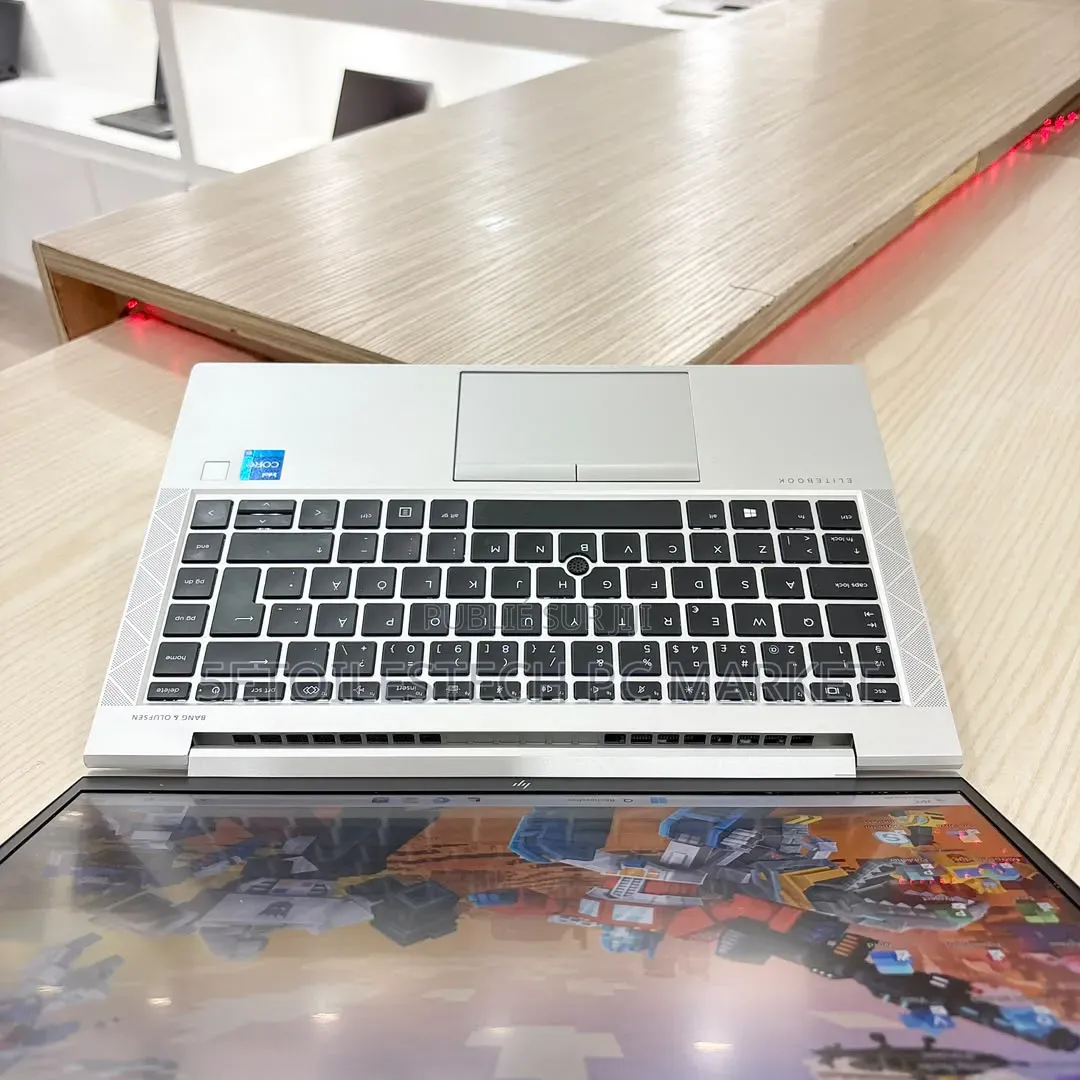 Nouveau HP EliteBook 840 G8 8GB Intel Core i5 SSD 256GB