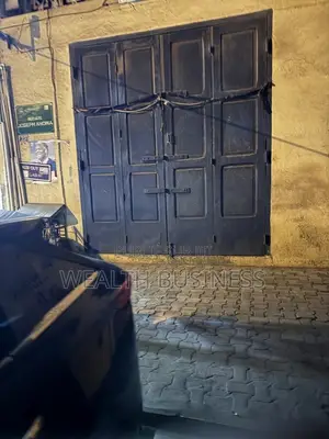 04Magasins À Céder