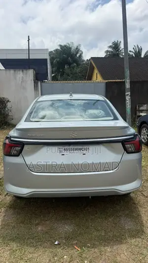 Suzuki Dzire 2025 Gris