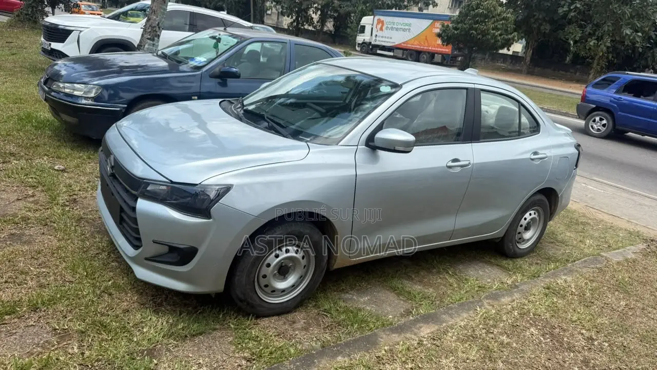 Suzuki Dzire 2025 Gris