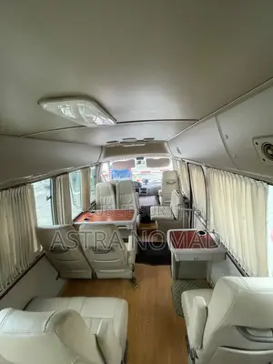 Toyota Alphard 2020 Doré