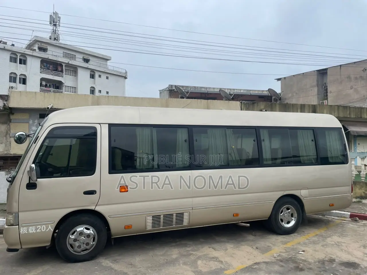 Toyota Alphard 2020 Doré
