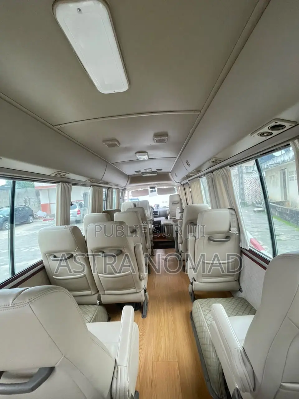 Toyota Alphard 2020 Doré