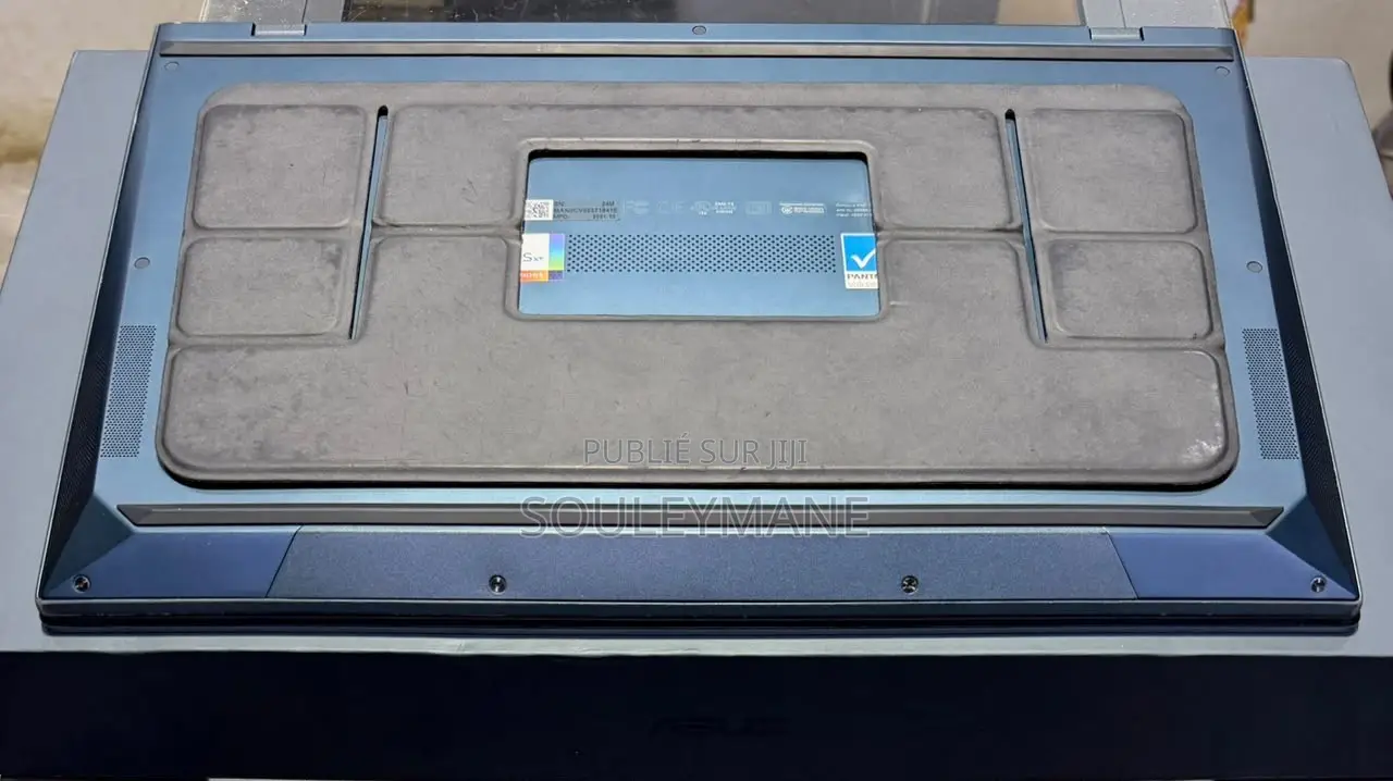 Ordinateur portable Asus Zenbook Duo 32GB Intel Core i7 SSD 1T