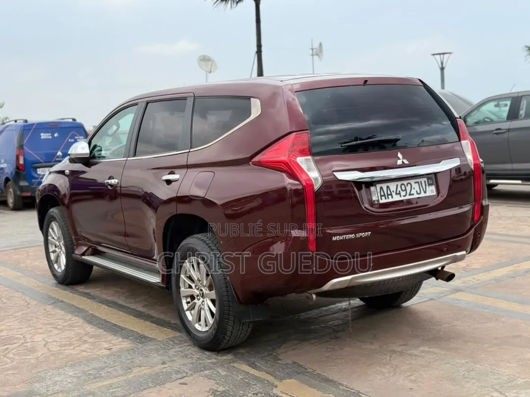 Mitsubishi Montero 2023 Rouge