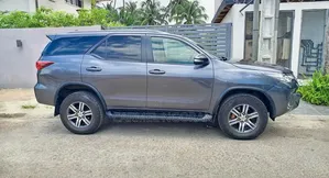 Toyota Fortuner 2018 Gris
