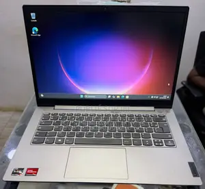 Ordinateur portable Lenovo Thinkbook 14 8GB AMD Ryzen 3 SSD 256GB